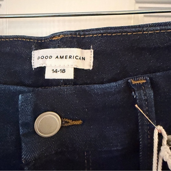 Good American Always Fits Deep Blue Good Legs Skinny Jeans - Picture 4 of 6